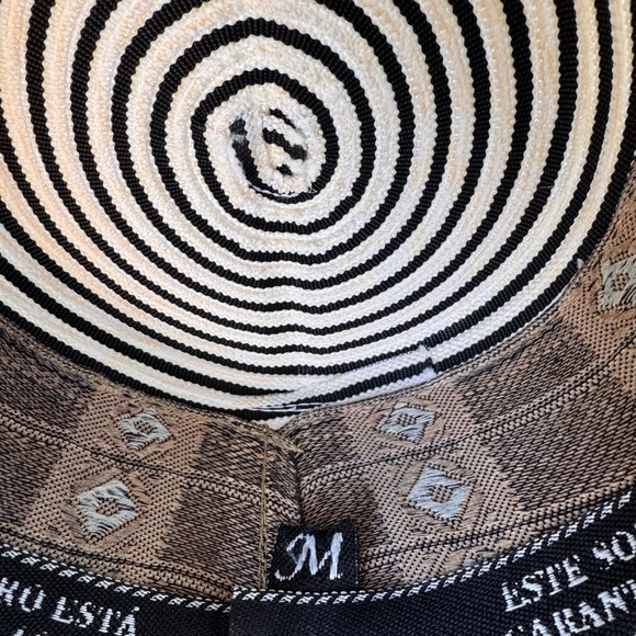 Black and White Striped unisex Hat, Colombian Vueltiao Hat - Picture 5 of 7